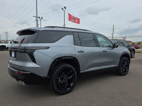 New 2026 Chevrolet Traverse RS image 5