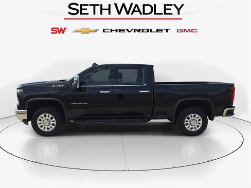 Used 2024 Chevrolet Silverado 2500 LTZ w/ LTZ Plus Package image 4