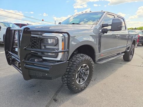 Used 2023 Ford F250 Lariat w/ Lariat Ultimate Package AWD/4WD image 2