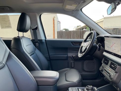 New 2025 Ford Maverick Lariat w/ Black Appearance Package image 40