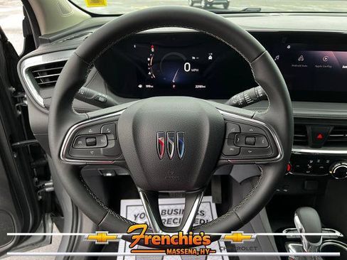 Used 2025 Buick Encore GX Preferred AWD/4WD image 12