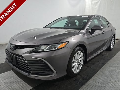 Used 2023 Toyota Camry LE w/ Convenience Package FWD image 1