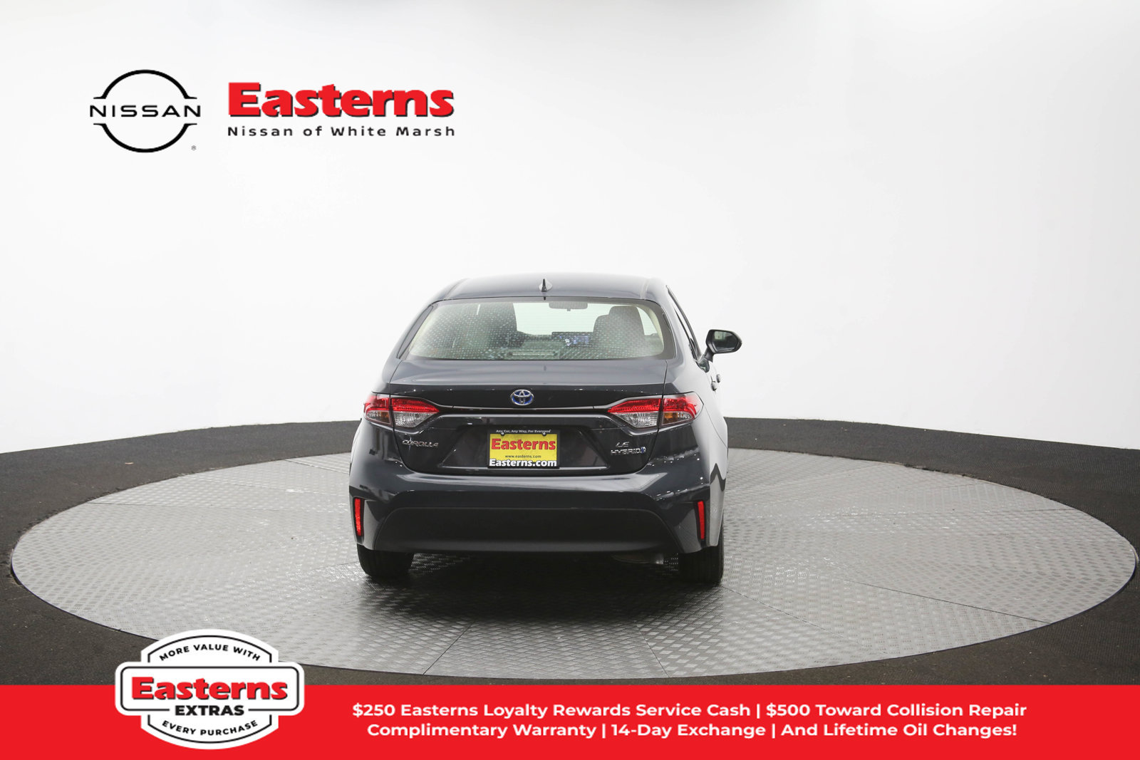 Used 2023 Toyota Corolla LE w/ Carpet Mat Package (TMS) FWD image 33