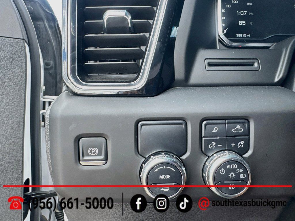 Used 2025 GMC Sierra 1500 Denali RWD image 22