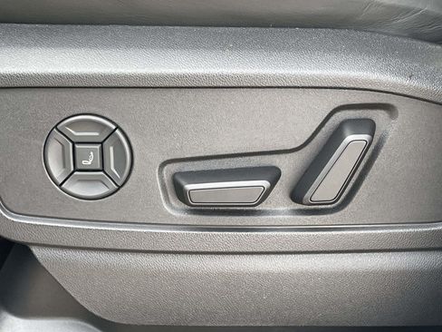 Used 2025 Audi SQ5 Premium Plus AWD/4WD image 17