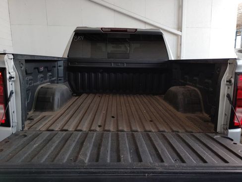 Used 2021 GMC Sierra 1500 Elevation w/ Preferred Package RWD image 17