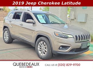 Used 2019 Jeep Cherokee Latitude w/ Popular Appearance Group AWD/4WD video 1