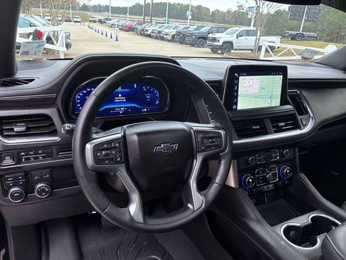 Certified 2024 Chevrolet Tahoe Z71 w/ Luxury Package image 30