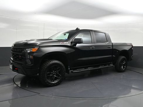 Used 2024 Chevrolet Silverado 1500 Custom Trail Boss AWD/4WD image 1