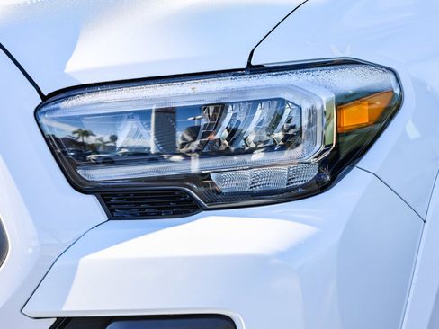 Certified 2023 Toyota Tacoma TRD Sport image 18