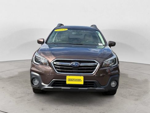 Used 2019 Subaru Outback 2.5i Premium w/ Popular Package #2 AWD/4WD image 8