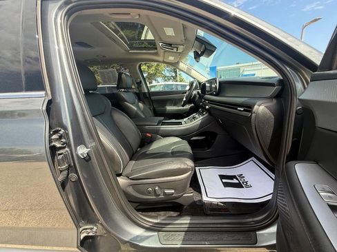 Used 2023 Hyundai Palisade SEL w/ Premium Package AWD/4WD image 12