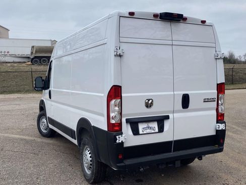 New 2025 RAM ProMaster 2500 w/ Convenience Group image 5