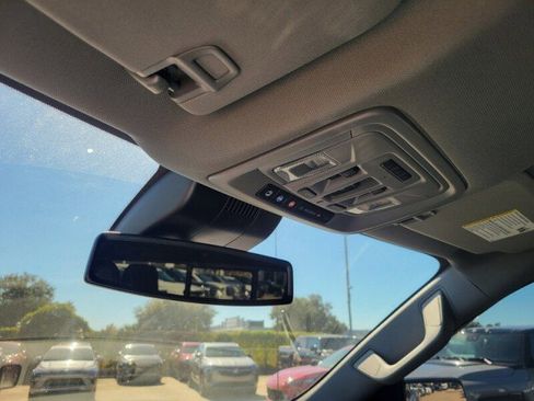 Used 2023 GMC Sierra 1500 SLT w/ SLT Premium Plus Package image 24