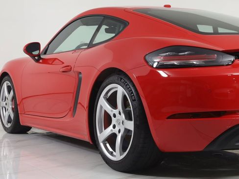 Used 2023 Porsche 718 Cayman S w/ Sport Chrono Package image 29
