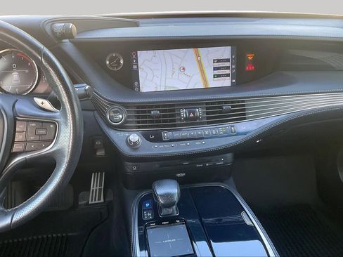 Used 2018 Lexus LS 500 F Sport w/ Accessory Package (Z2) AWD/4WD image 7