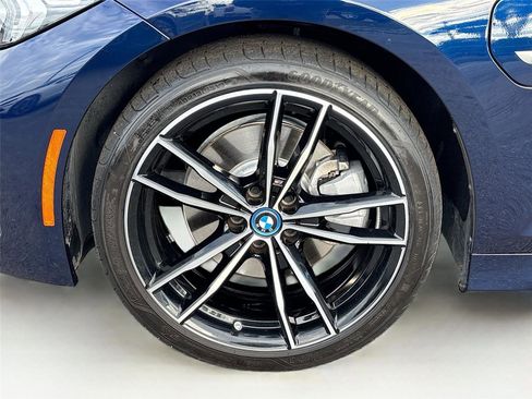 Used 2023 BMW 330e 330e w/ M Sport Package image 34