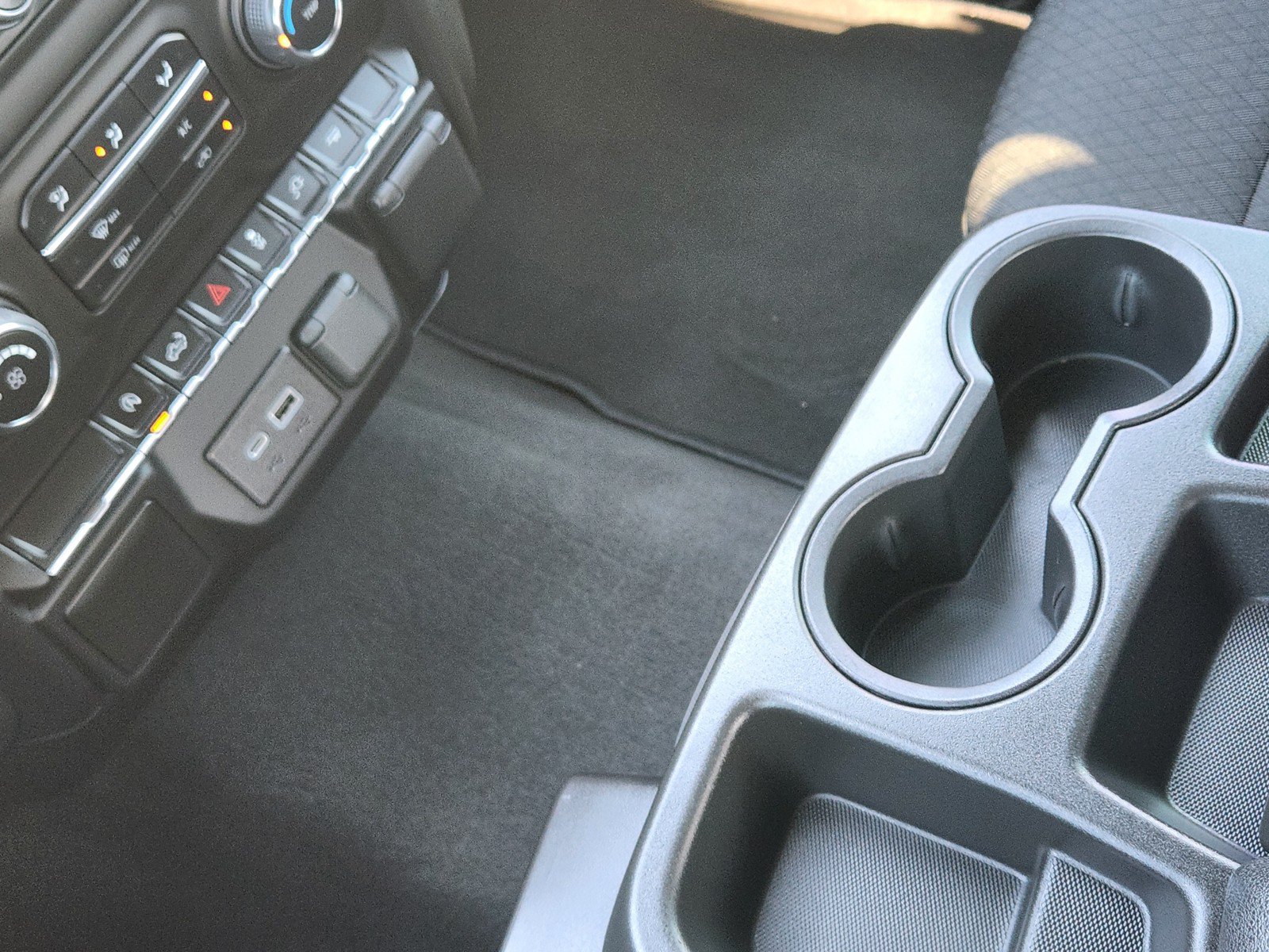 Used 2022 Chevrolet Silverado 1500 Custom w/ LPO, Dark Essentials Package RWD image 15