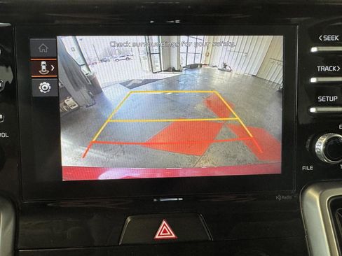 Used 2022 Kia Sorento LX image 33