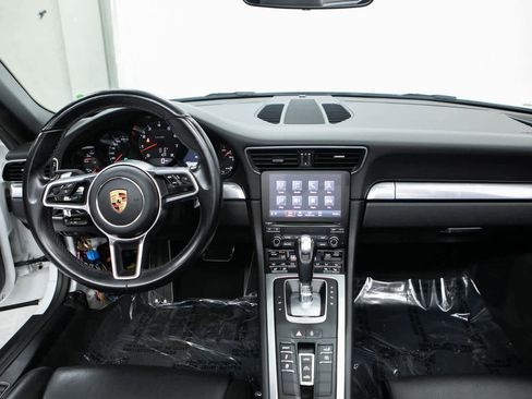 Certified 2018 Porsche 911 Carrera image 13