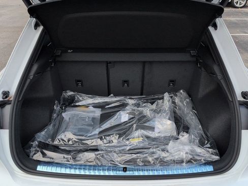 New 2025 Audi Q3 2.0T Premium image 35