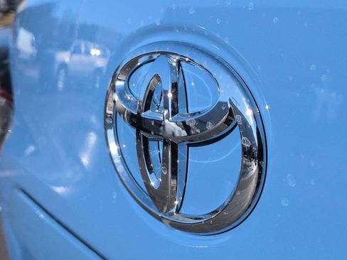 New 2026 Toyota Corolla Cross LE w/ Moonroof Package image 27