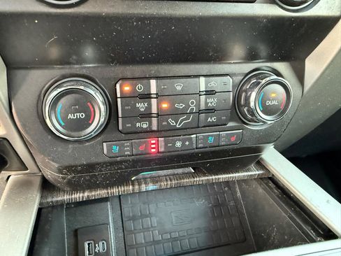 Used 2021 Ford F250 Lariat w/ Tremor Off-Road Package image 22