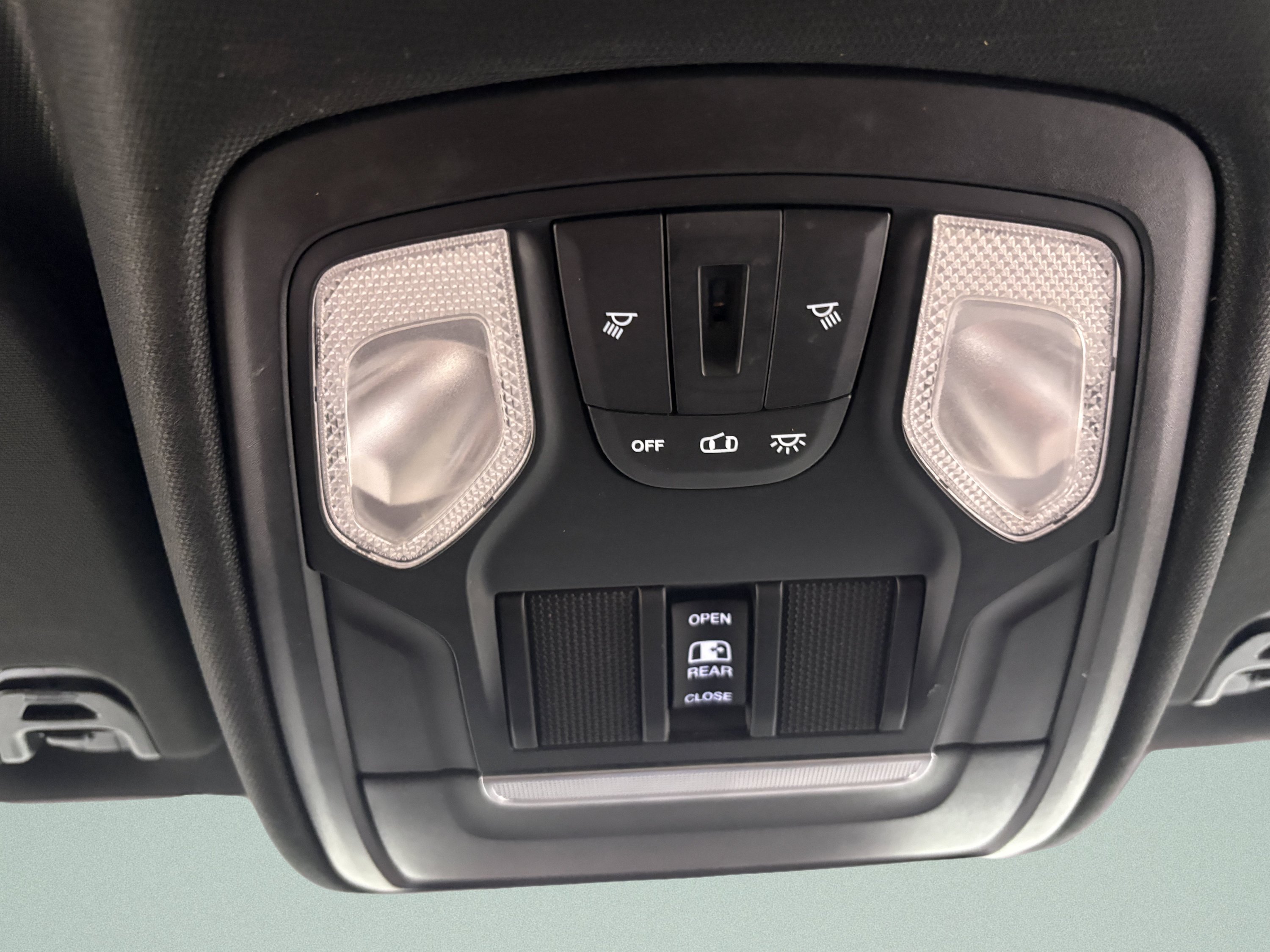 Used 2019 RAM 1500 Rebel AWD/4WD image 27