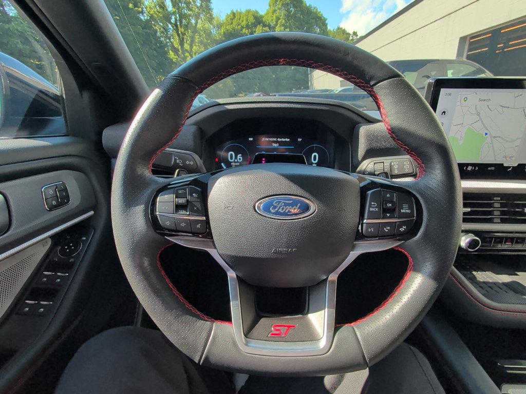 Used 2025 Ford Explorer ST w/ Sun And Sound Package AWD/4WD image 23