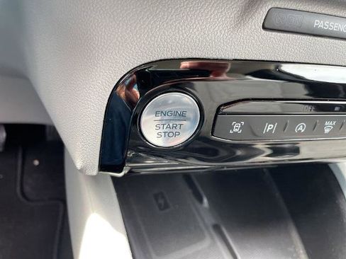 Certified 2023 Ford Escape Platinum w/ Premium Technology Package AWD/4WD image 22
