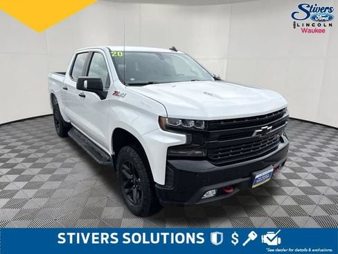 Used 2020 Chevrolet Silverado 1500 LT Trail Boss AWD/4WD image 3