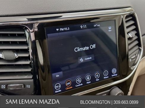 Used 2020 Jeep Grand Cherokee Limited w/ Luxury Group II image 15