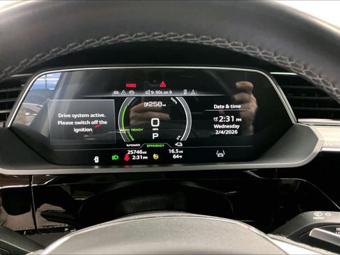 Certified 2024 Audi Q8 e-tron Premium Plus w/ Premium Plus Package image 23