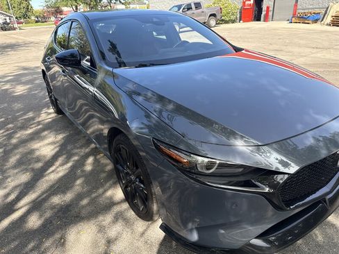 Used 2021 MAZDA MAZDA3 Hatchback w/Premium Plus Pkg AWD/4WD image 15