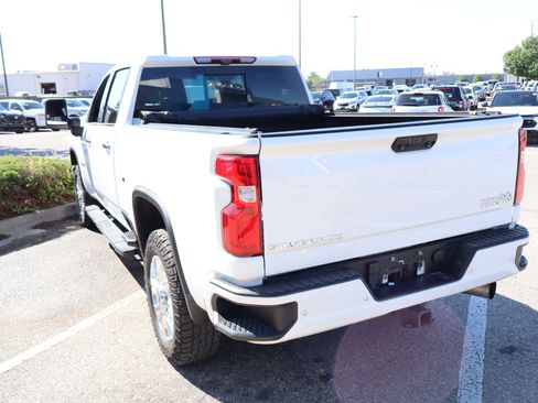 Used 2021 Chevrolet Silverado 3500 High Country w/ Z71 Off-Road Package AWD/4WD image 10