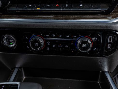 Used 2022 Chevrolet Silverado 1500 RST image 24