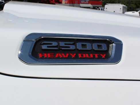 Used 2024 RAM 2500 Tradesman w/ Chrome Appearance Group AWD/4WD image 41