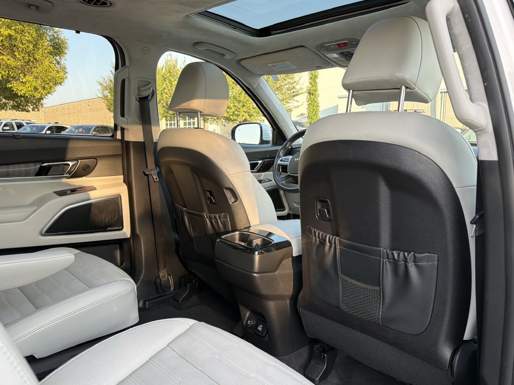 Used 2024 Kia Telluride SX Prestige AWD/4WD image 19