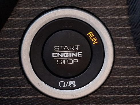 Used 2019 RAM 1500 Limited image 18