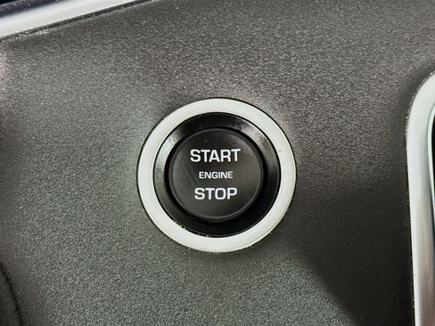 Used 2022 Land Rover Range Rover Evoque SE image 21