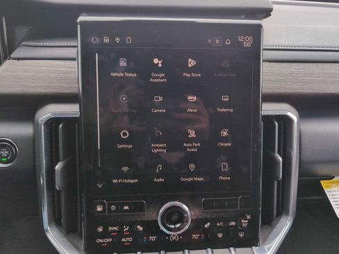 Used 2024 GMC Acadia Denali w/ Super Cruise Package image 13