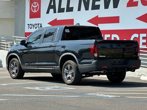 Used 2024 Honda Ridgeline TrailSport image 3