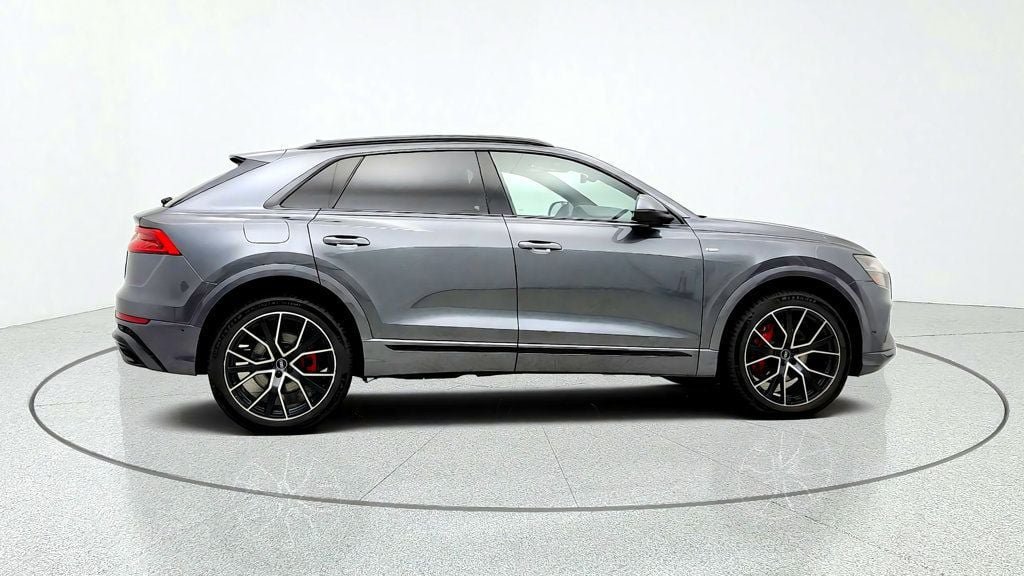 Used 2021 Audi Q8 Prestige w/ Prestige Package AWD/4WD image 4