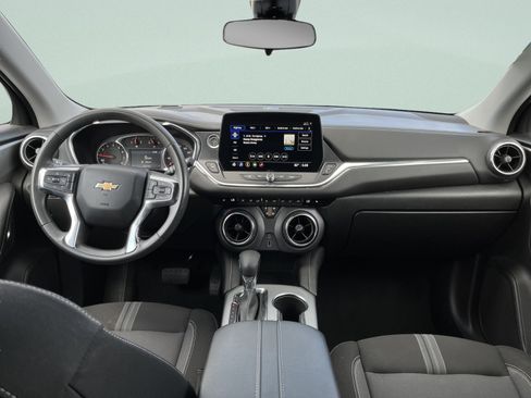 Used 2025 Chevrolet Blazer LT AWD/4WD image 16