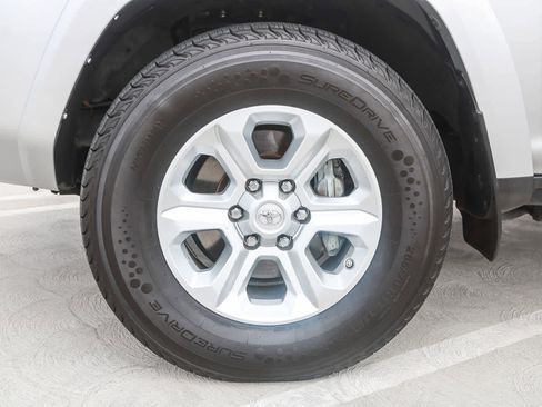 Used 2020 Toyota 4Runner SR5 image 13