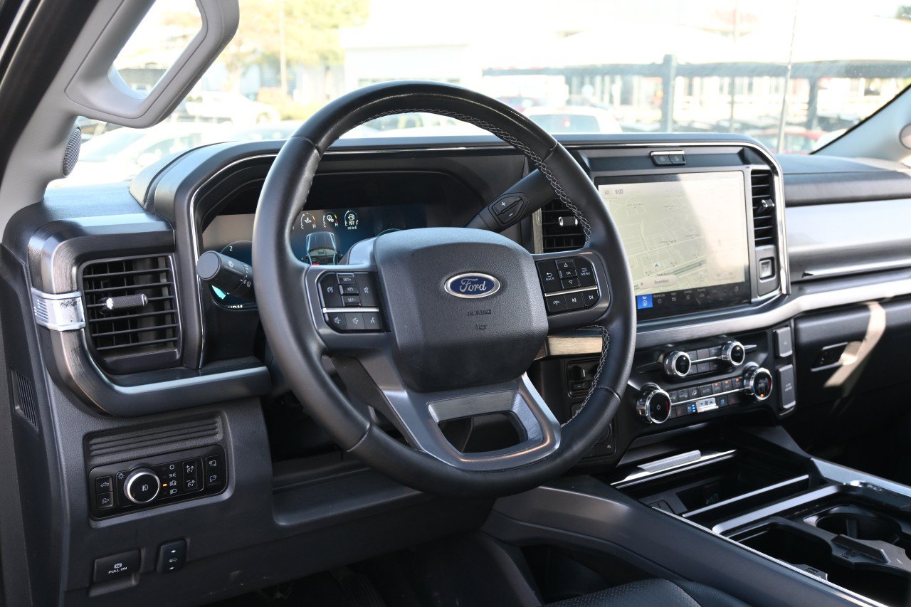 Used 2025 Ford F250 Lariat w/ Chrome Package AWD/4WD image 17