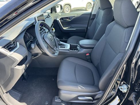 New 2025 Toyota RAV4 LE image 2