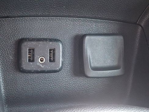 Used 2019 Chevrolet Cruze LS w/ LS Convenience Package FWD image 22