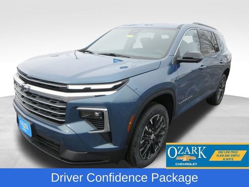 New 2026 Chevrolet Traverse LT w/ Sun and Wheel Package image 1