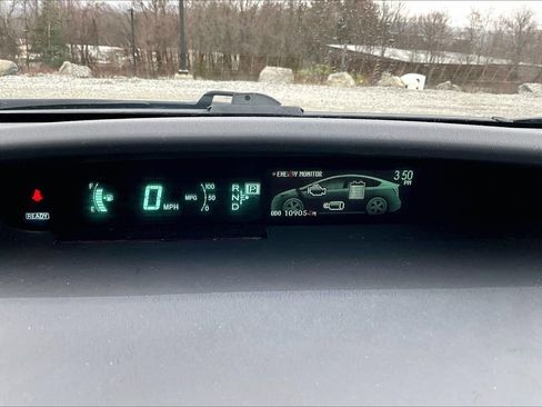 Used 2015 Toyota Prius Three image 16